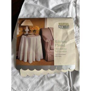 Martha Stewart Everyday Ribbon Floral Decorative Table cover 70" Round NWOP Whit